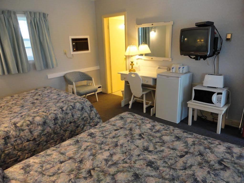 Pinecone Motel 서식스 외부 사진