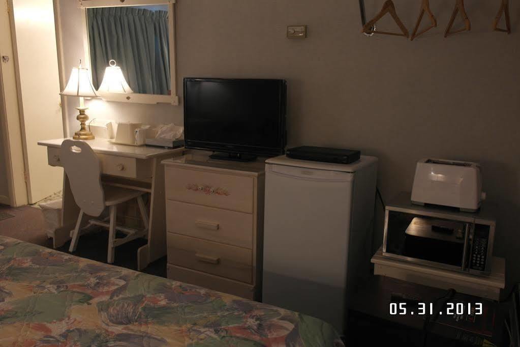 Pinecone Motel 서식스 외부 사진